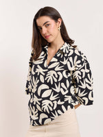 Load image into Gallery viewer, Tropical Printed Pullover
